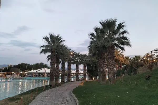Akhisar Belediyesi Karavan Park Alanı - Resim 11