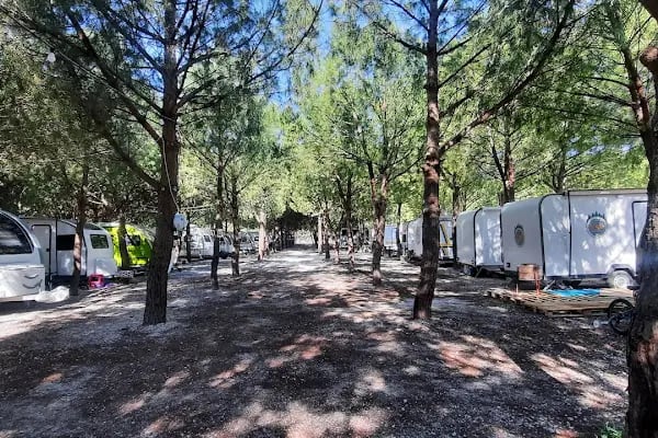 Akhisar Belediyesi Karavan Park Alanı - Resim 20