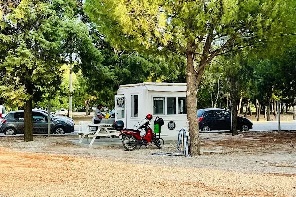 Akhisar Belediyesi Karavan Park Alanı - Resim 14