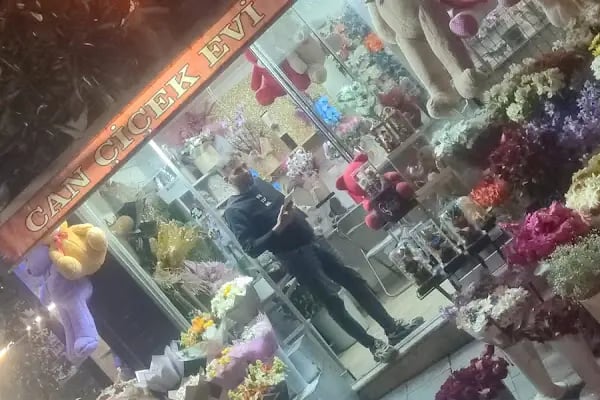 Can Çiçek Evi | Altıparmak Çiçekci, Çarşamba Çiçekci, Çiçek Siparişi - Resim 2