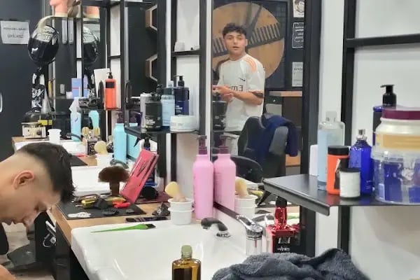 Kuafor Hamza Hairdresser - Resim 7