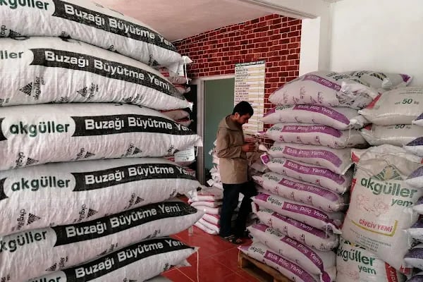 Bayındır Akgüller Yem Satış Mağazası - Resim 12