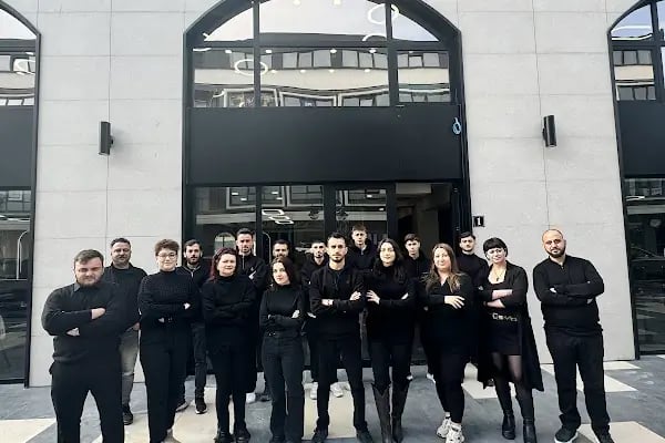 Kadir Alkan Sakarya Hair Artist Bay Bayan Kuaför - Resim 17