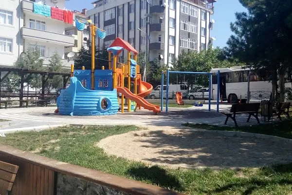 Sabri Avcılar Parkı - Resim 4