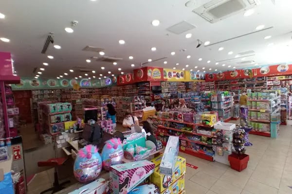 Toyzz Shop Viaport Marina Outlet - Resim 3