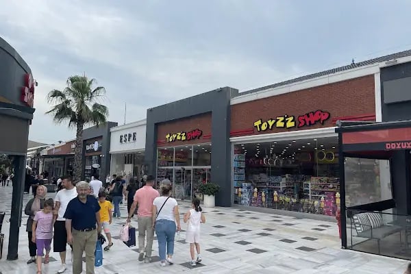 Toyzz Shop Viaport Marina Outlet - Resim 9