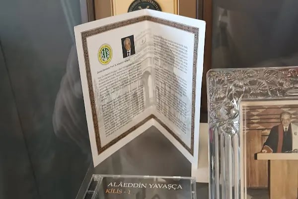 Prof. Dr. Alâeddin Yavaşca Eğitim ve Sanat Merkezi - Resim 3