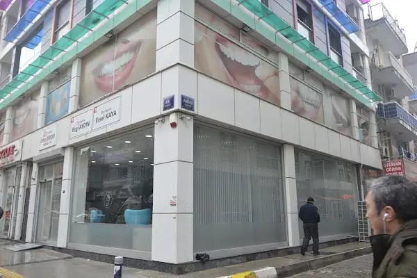 Özel Yeşilyurt Ağız ve Diş Sağlığı Polikliniği - Balçova - Resim 11