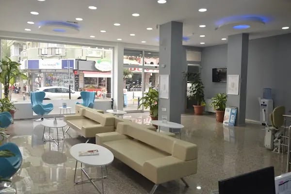 Özel Yeşilyurt Ağız ve Diş Sağlığı Polikliniği - Balçova - Resim 10