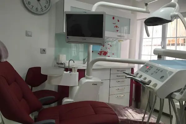 Dt. Recep Balkaya Diş Kliniği - Resim 1