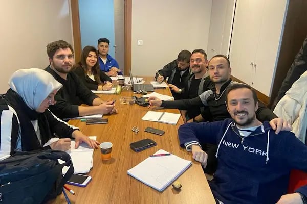 Englishbox Yabancı Dil Kursu - Bakırköy Şubesi - Resim 12