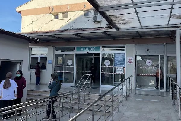Gölcük Necati Çelik Devlet Hastanesi - Resim 16