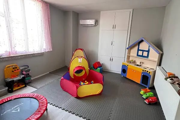 Özel Pera Yeşil Çınar Özel Eğitim Ve Rehabilitasyon Merkezi - Resim 2