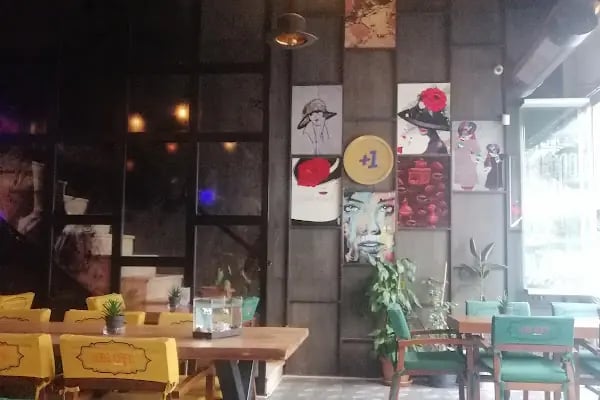 Lobi Cafe - Resim 7