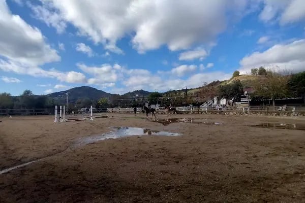 Yahşi Batı At Çiftliği ve Kahvaltı Yeri - Resim 11