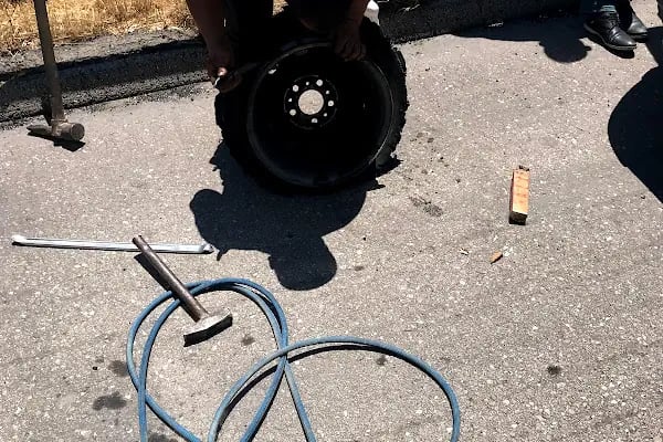 Gaziantep Nurdağı Kazım Oto Lastik yol yardım 7/24 - Resim 1