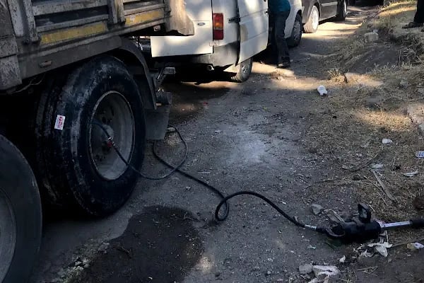 Gaziantep Nurdağı Kazım Oto Lastik yol yardım 7/24 - Resim 3