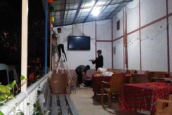 Acıktım Burger Cafe - Resim 14