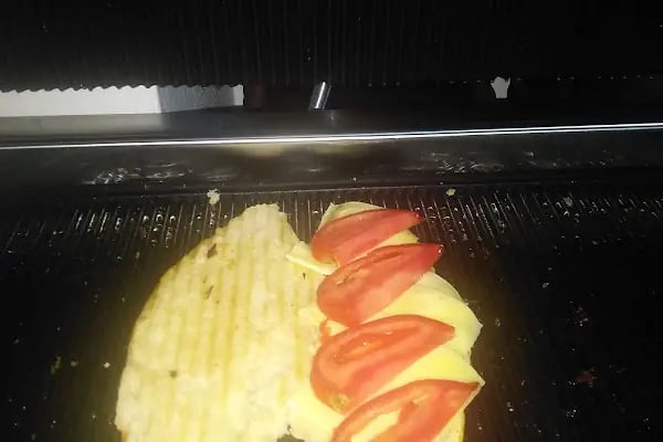 Acıktım Burger Cafe - Resim 7