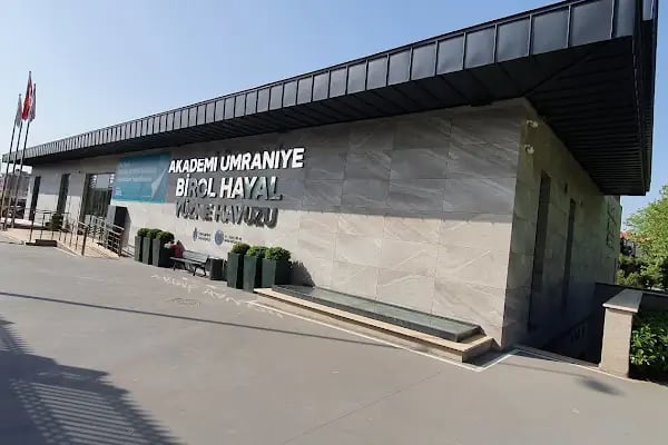 Atakent yüzme havuzu - Resim 1