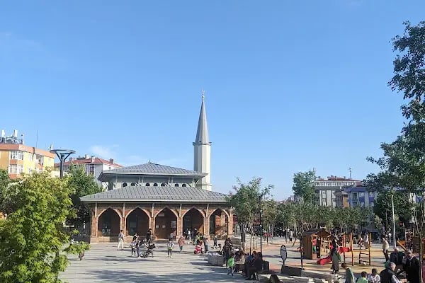 ŞEHİT ÖZCAN CANİK PARKI - Resim 3