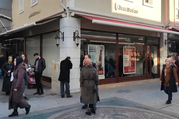 Ziraat Bankası Uzunçarşı/Sakarya Şubesi - Resim 4
