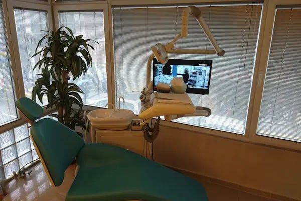 Diş Hekimi Güven Meyvacı - Resim 3