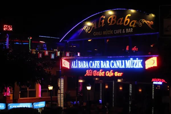 Alibaba Türkü Bar | Her Gece Canlı Müzik Alanya - Resim 2