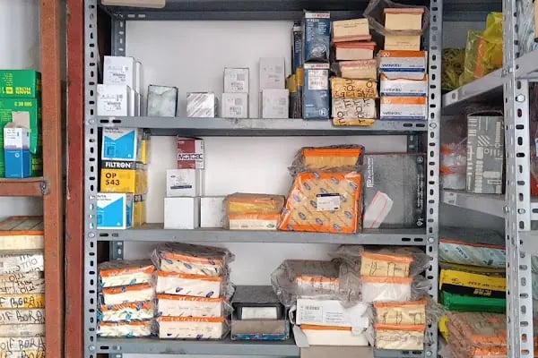 Güçlü kardeşler Oto Lastik Araç Tamir Bakım Servisi Yasin Usta Konyaaltı liman - Resim 14