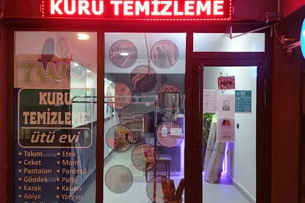 Two Sisters Kuru Temizleme ve Ütü Evi - Resim 1