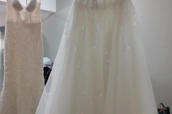 Two Sisters Kuru Temizleme ve Ütü Evi - Resim 6