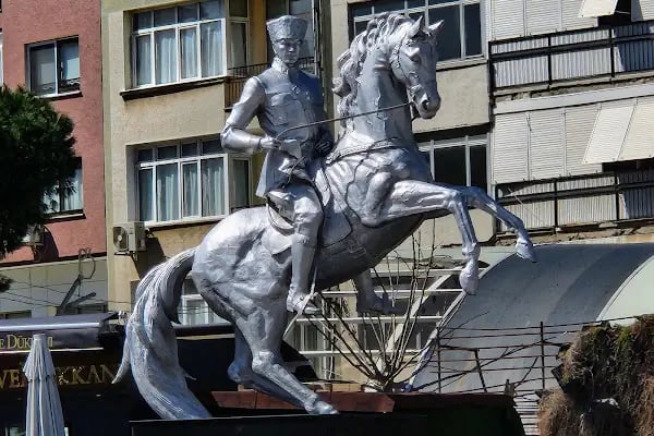 Menemen Adalet Sarayı - Resim 6