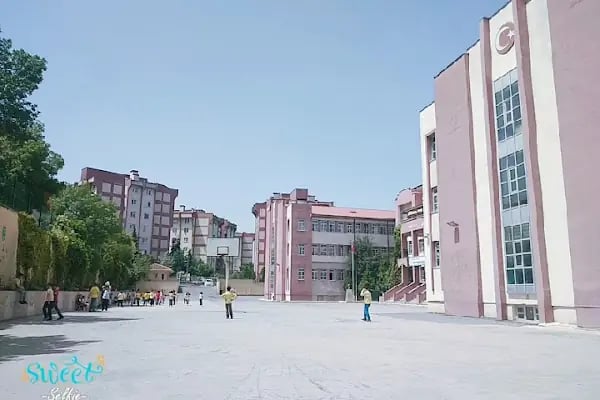 Şehit İshak Öztürk İlkokulu - Resim 2