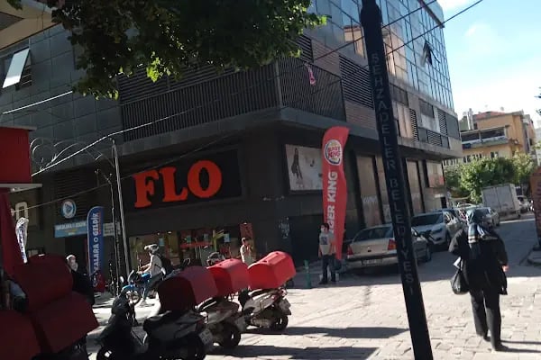 FLO Manisa Cadde Mağazası - Resim 7
