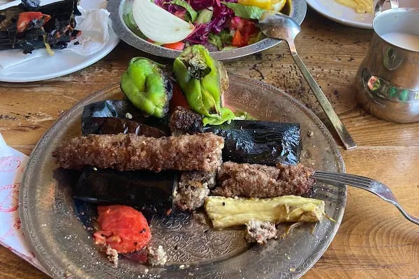 Eli Büyük Sadin Usta Et&amp;Kebap Dünyası - Resim 4