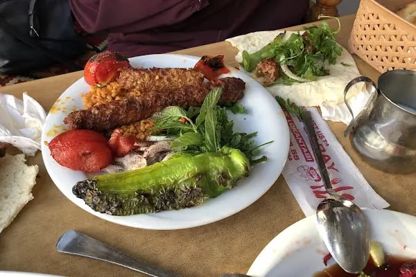 Eli Büyük Sadin Usta Et&amp;Kebap Dünyası - Resim 5