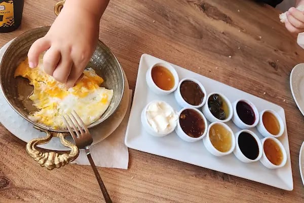 Teras cafe ve Kahvaltı sarayı. Teras elmali. - Resim 16