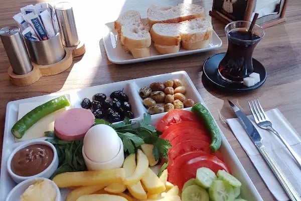 Teras cafe ve Kahvaltı sarayı. Teras elmali. - Resim 3