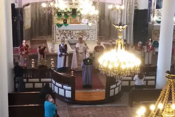 Balat Surp Hireşdagabet Ermeni Kilisesi - Resim 19