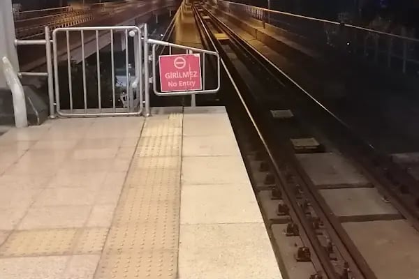 Dünya Ticaret Merkezi Metro İstasyonu - Resim 14