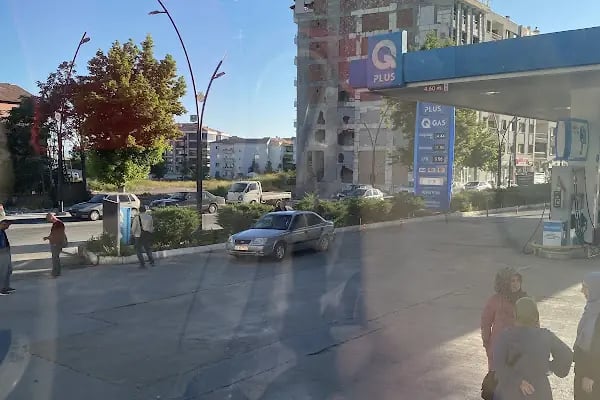 QPlus Akzafer Akaryakıt istasyonu - Resim 6