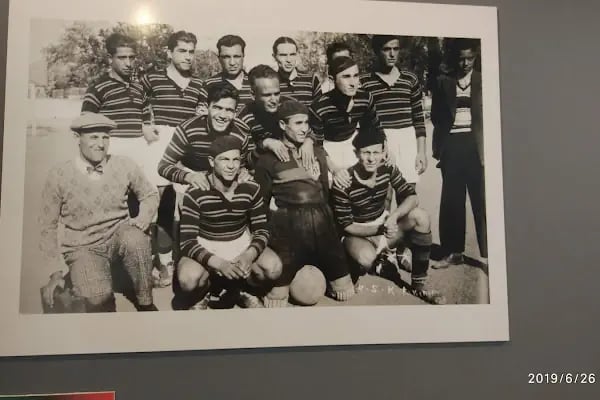 Karşıyaka Belediyesi Hamza Rüstem Fotoğraf Evi - Resim 11