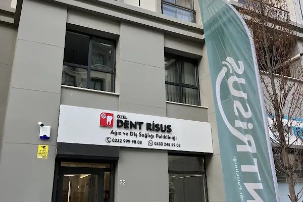 Dent Risus Diş Polikliniği - Resim 12