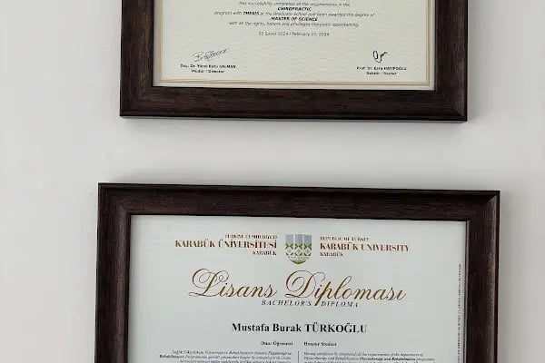 Uzm.Fzt Mustafa Burak Türkoğlu Kayropraktik ve Omurga Sağlığı - Resim 3