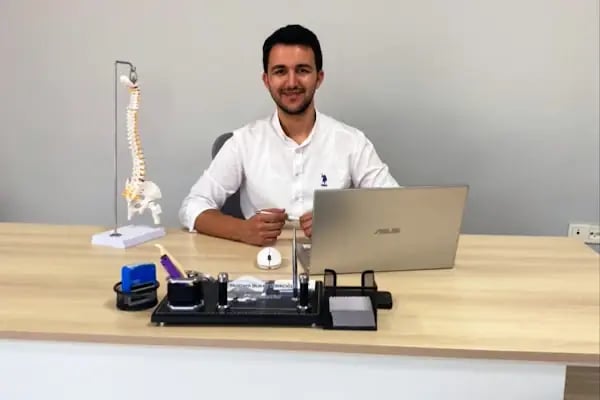 Uzm.Fzt Mustafa Burak Türkoğlu Kayropraktik ve Omurga Sağlığı - Resim 6
