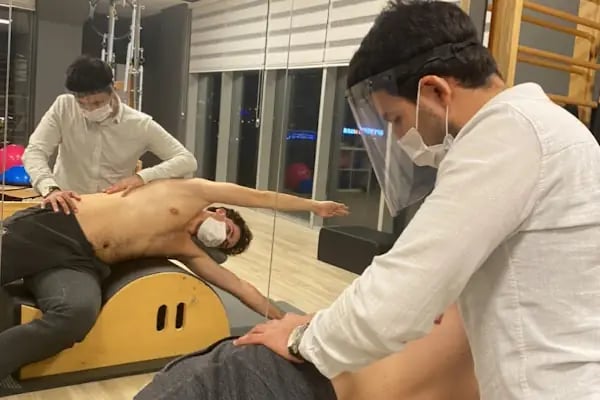 Uzm.Fzt Mustafa Burak Türkoğlu Kayropraktik ve Omurga Sağlığı - Resim 12