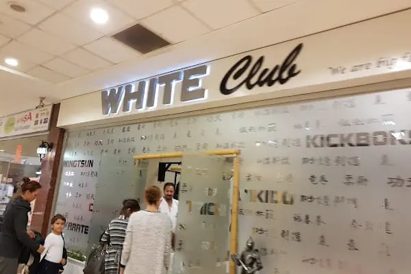 White Sports Center - Resim 9