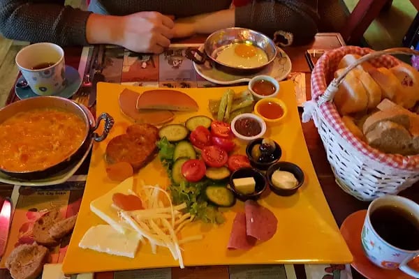 Sanat Evim Cafe - Resim 16