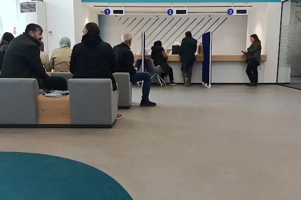 Halkbank Güneşli Çarşı Şubesi - Resim 5