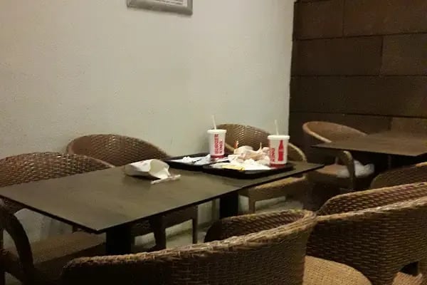 Burger King - Bodrum Çarşı Şubesi - Resim 16